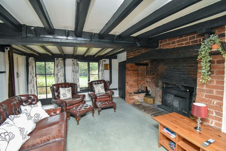 Apartamentos 17th Century Cottage