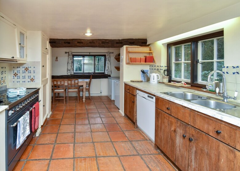 Apartamentos 17th Century Cottage