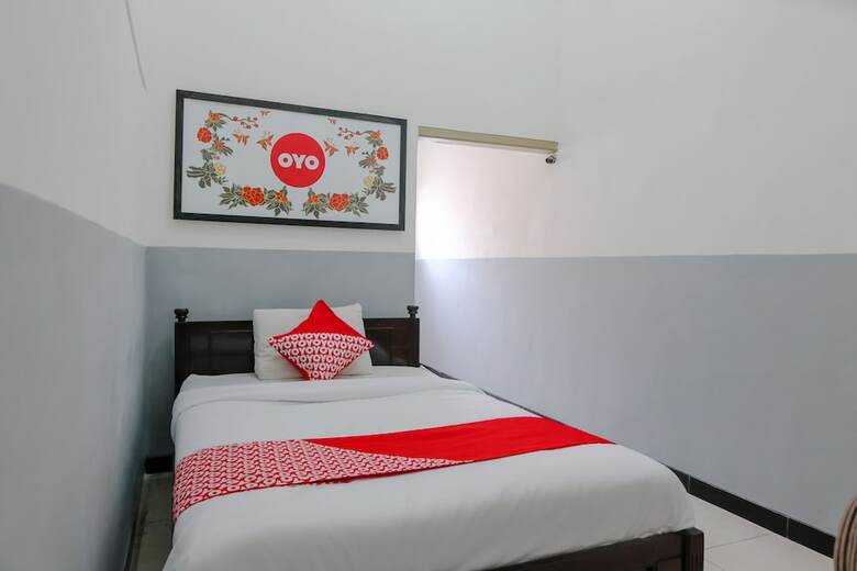 Hotel Oyo 1028 Garuda Residence
