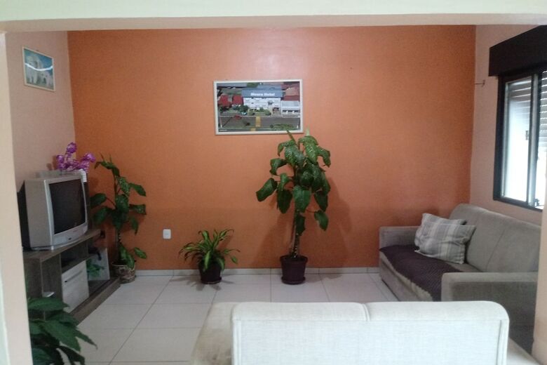 Oyo Moura Hotel