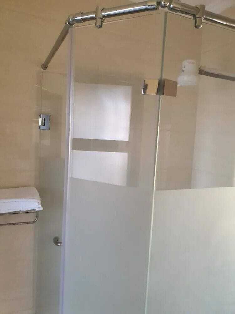 Tausi Hotel- Homabay