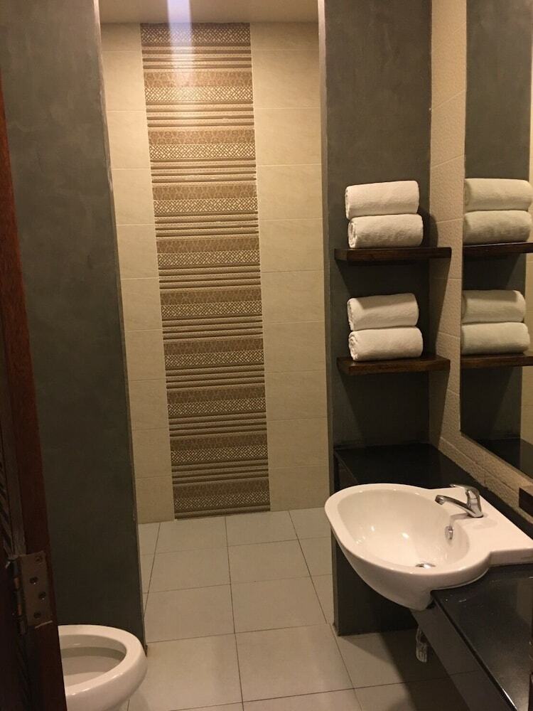 Hotel Laekhong River Resort