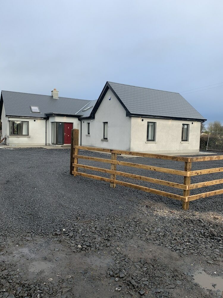 Residencia Stunning 3-bed House In Kinnegad