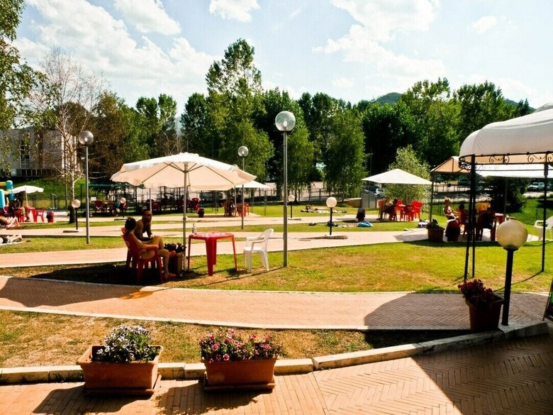 Camping Lago Di Piediluco