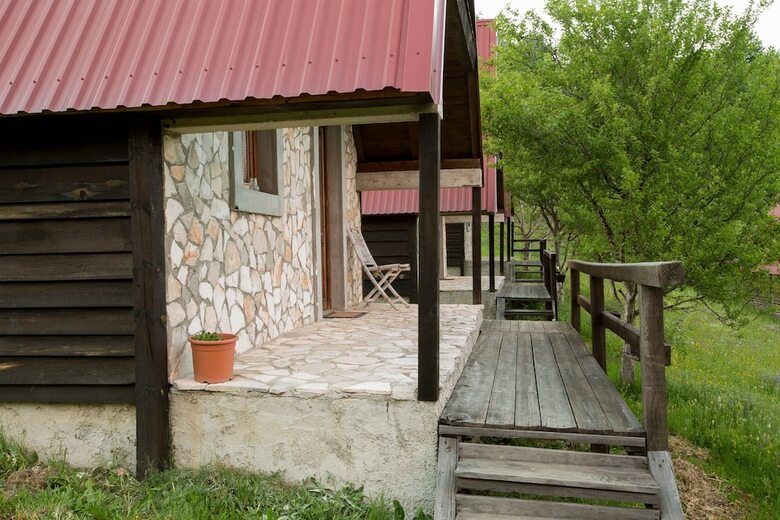 Hotel Etno Selo Vojnik