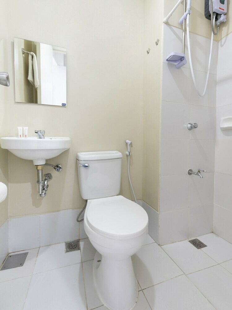 Oyo 515 Finnex Hotel
