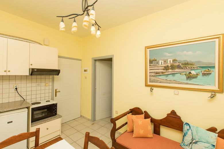 Artos Apartments