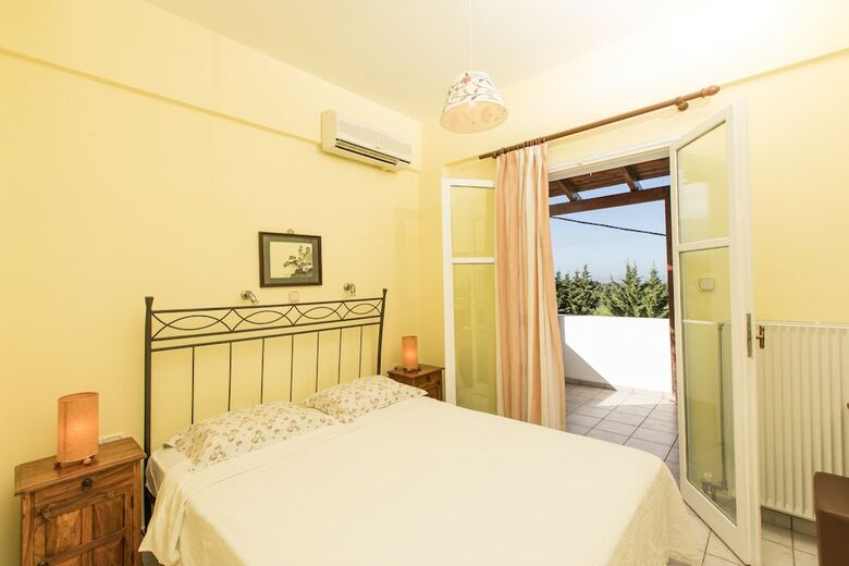 Artos Apartments