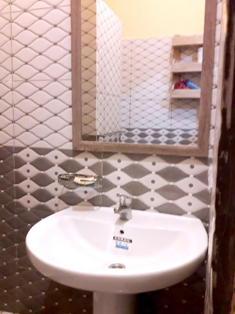 Studio In Mtsamboro, With Terrace And Wifi