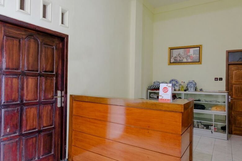 Hostal Griya Kinanthi Family