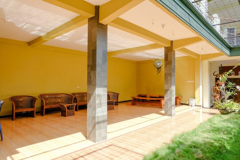 Hostal Griya Kinanthi Family