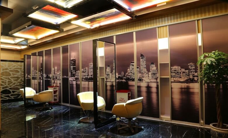 Hotel Yourworld International Conference Center