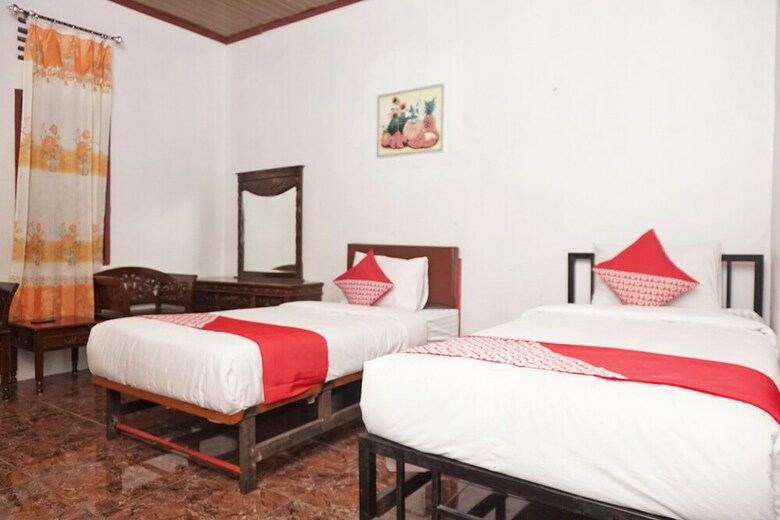 Oyo 2410 Intan Hotel