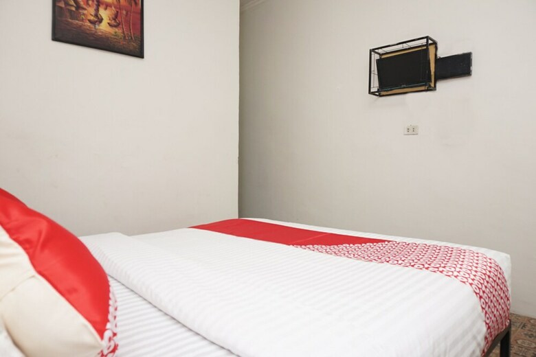 Oyo 2410 Intan Hotel