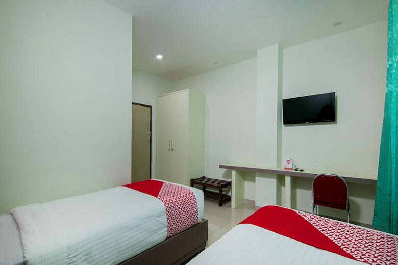 Oyo 2382 Wisata Hotel