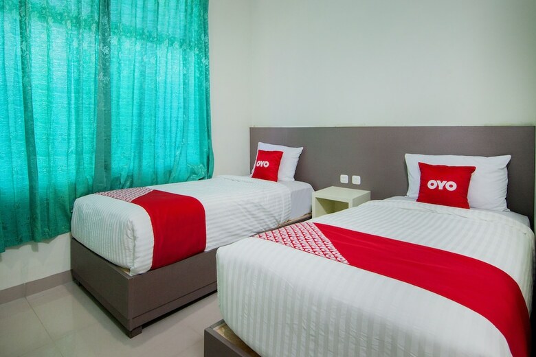 Oyo 2382 Wisata Hotel