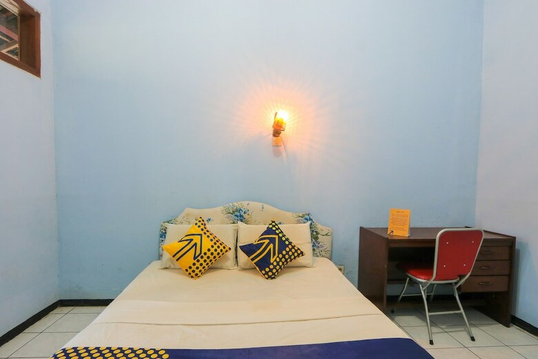 Hostal Spot On 2465 Hotel Raung View