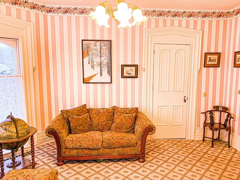 Bed & Breakfast Butler House At The Cherry Creek Inn