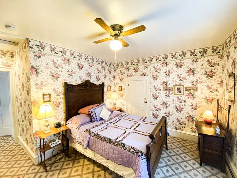 Bed & Breakfast Butler House At The Cherry Creek Inn