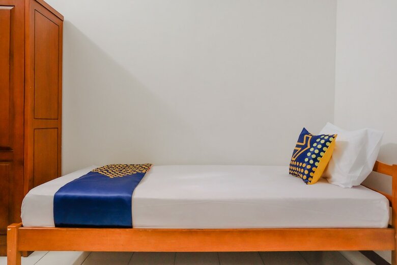 Hostal Spot On 2749 Tiga Sinar Residence