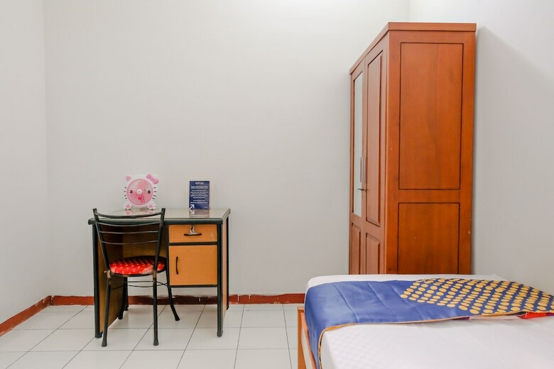 Hostal Spot On 2749 Tiga Sinar Residence
