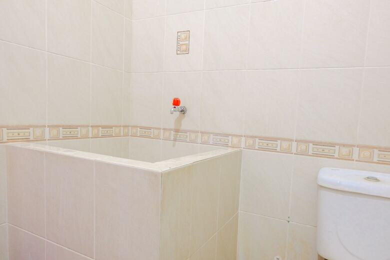 Hostal Spot On 2749 Tiga Sinar Residence