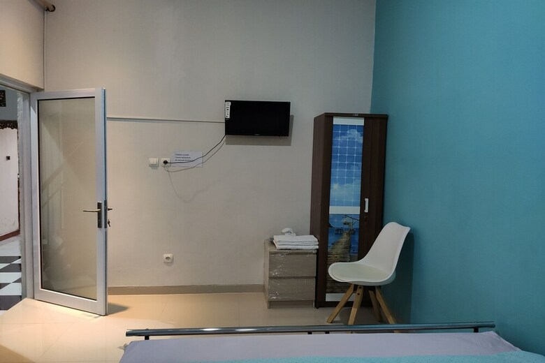 Hostal Spot On 2789 Omah Jenitra Syariah