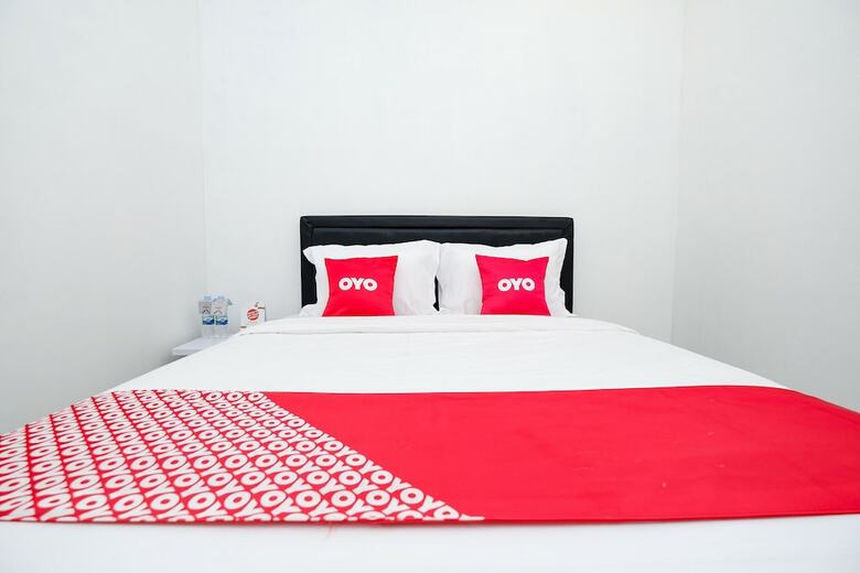 Hotel Oyo 1611 Four D'home