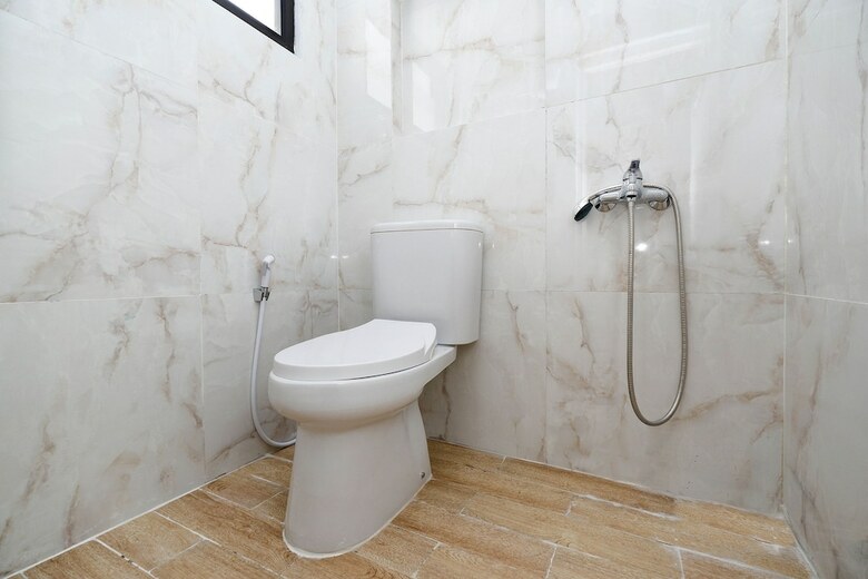 Hotel Oyo 1611 Four D'home
