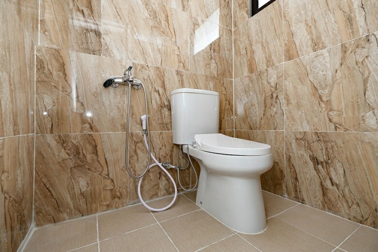 Hotel Oyo 1611 Four D'home