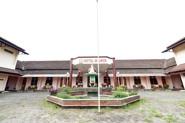 Oyo 2495 Hotel Wijaya