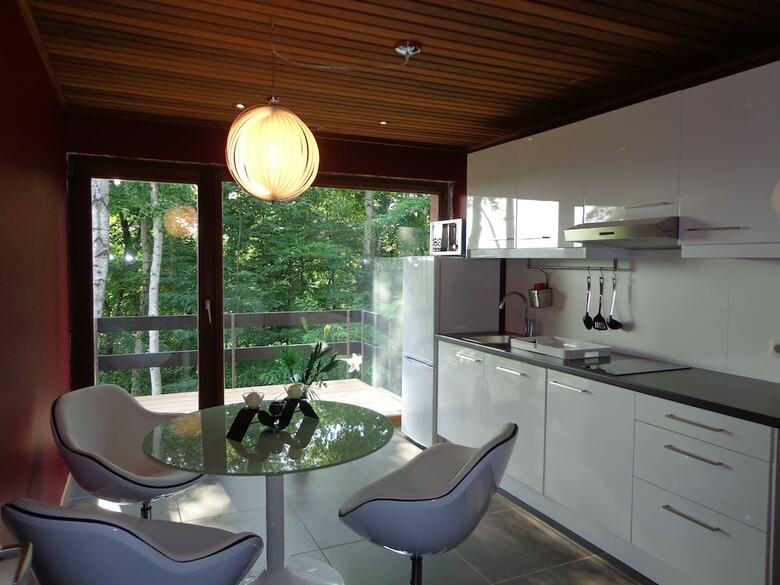 Green Hill Apartment