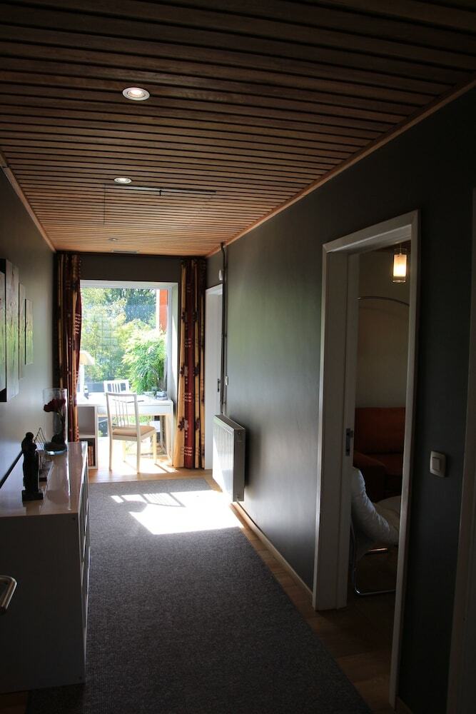 Green Hill Apartment