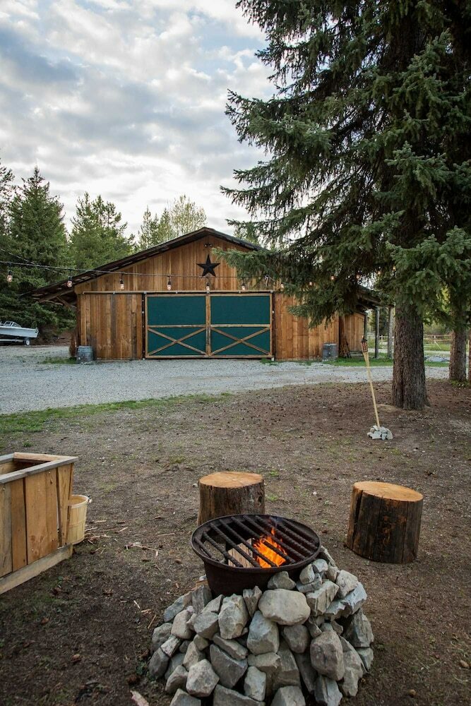 Idabel Lake Estate