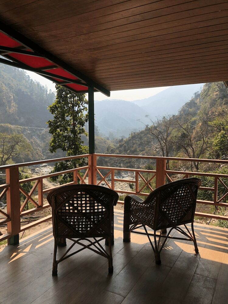 Hotel Rakatal Rocks Resort