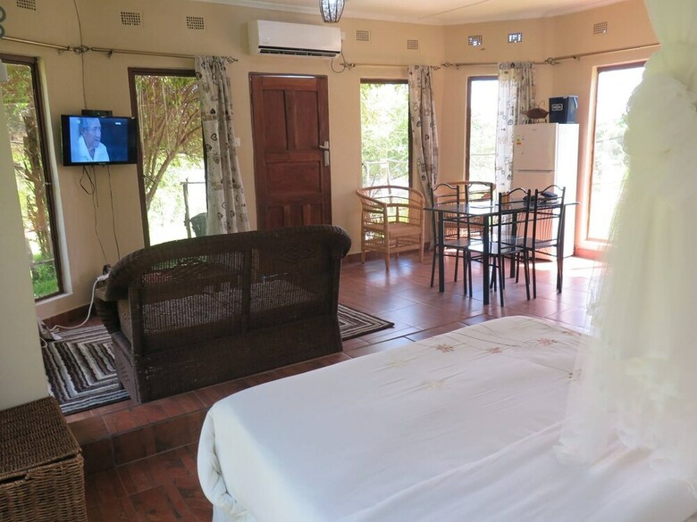 Posada Mount Hermon Safari Cottages