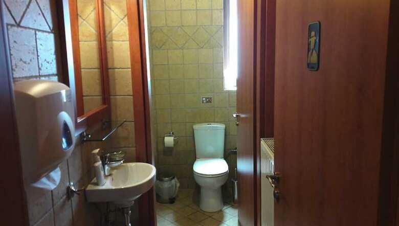 Hotel Omalia Village