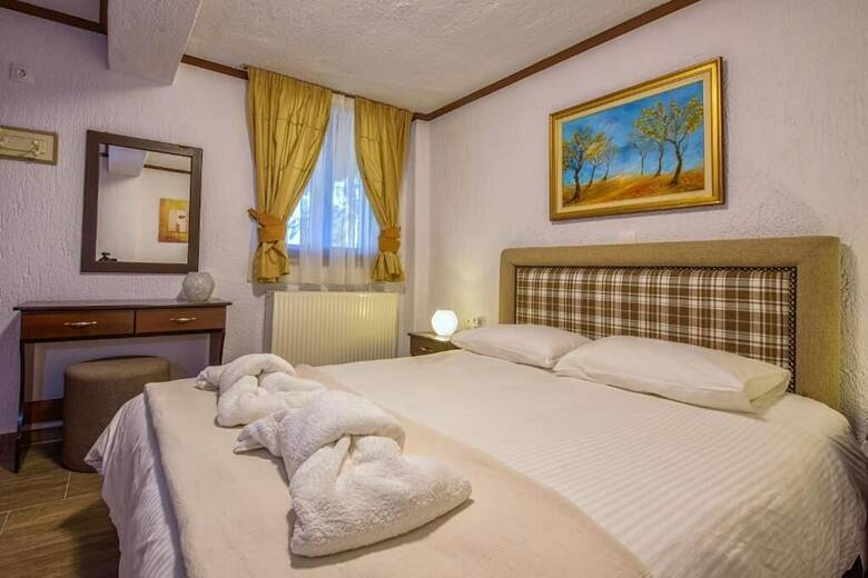 Hotel Omalia Village