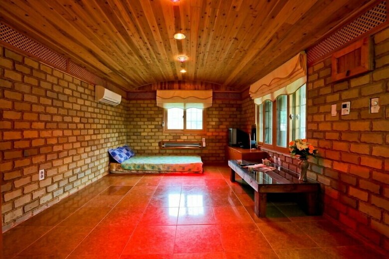 Sambatgol Pension