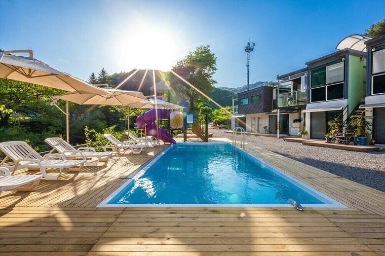 Maidu Pension
