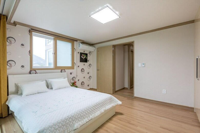 Pension Paradise Geoje (Beach)