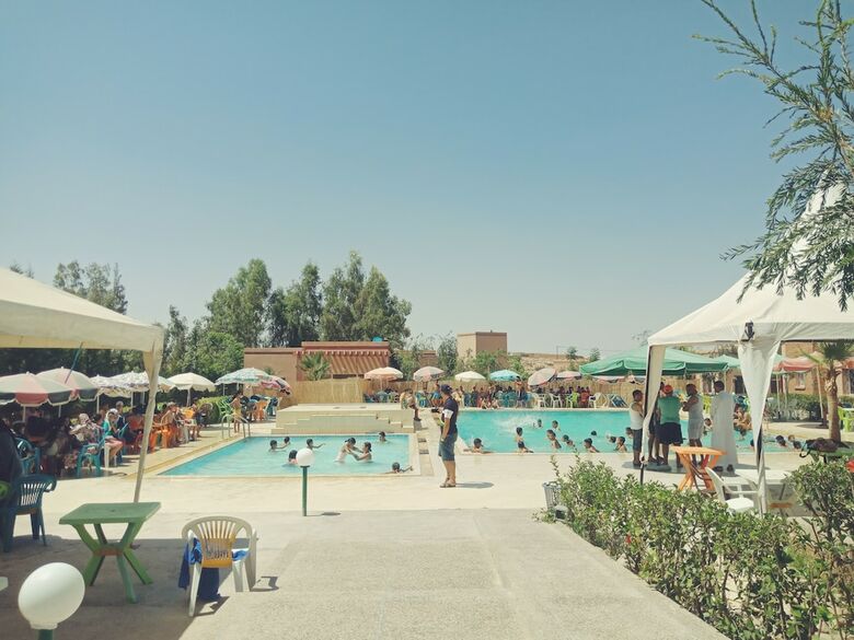 Hotel Complexe Touristique Abayno