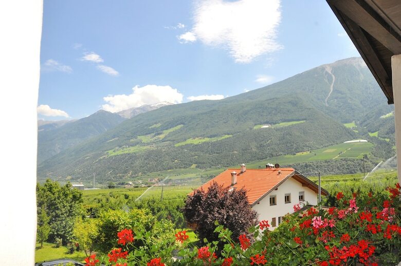 Bed & Breakfast Pension Feldg�rtenhof