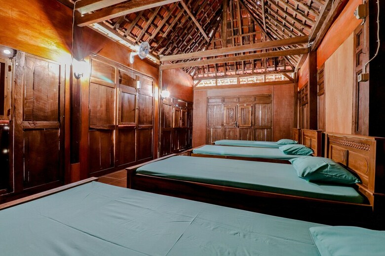 Hotel Homestay Omah Mbesi