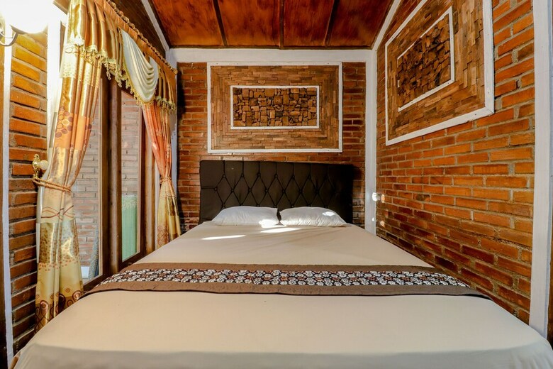 Hotel Homestay Omah Mbesi