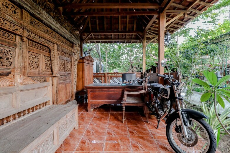 Hotel Homestay Omah Mbesi