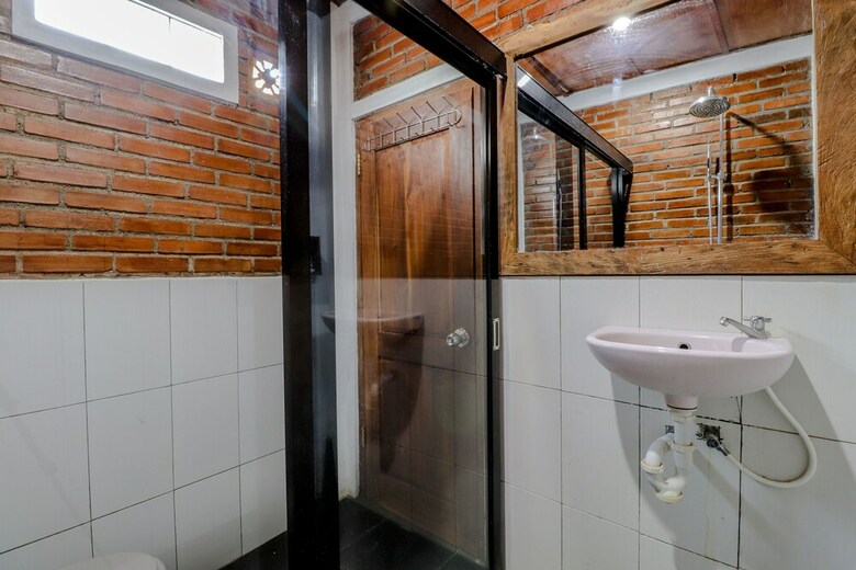 Hotel Homestay Omah Mbesi