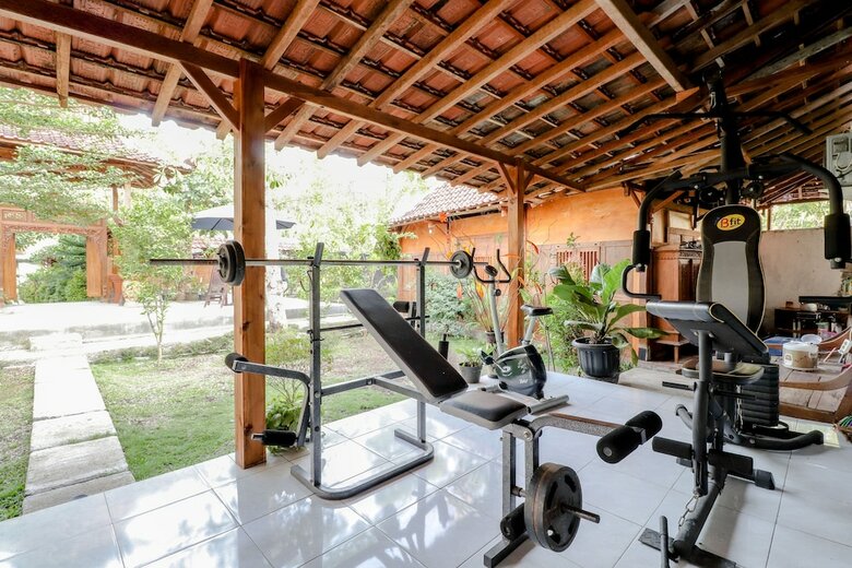 Hotel Homestay Omah Mbesi