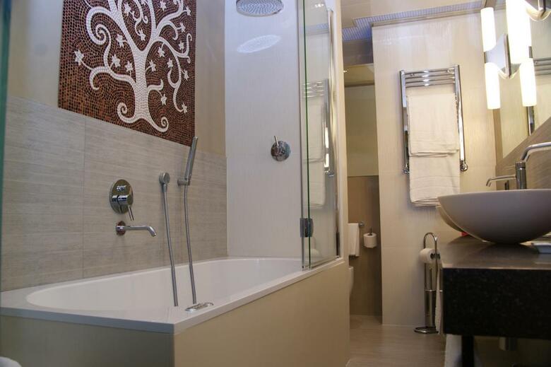 Hotel Antares Rubens