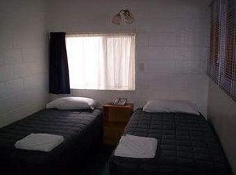 Broadway Motor Inn